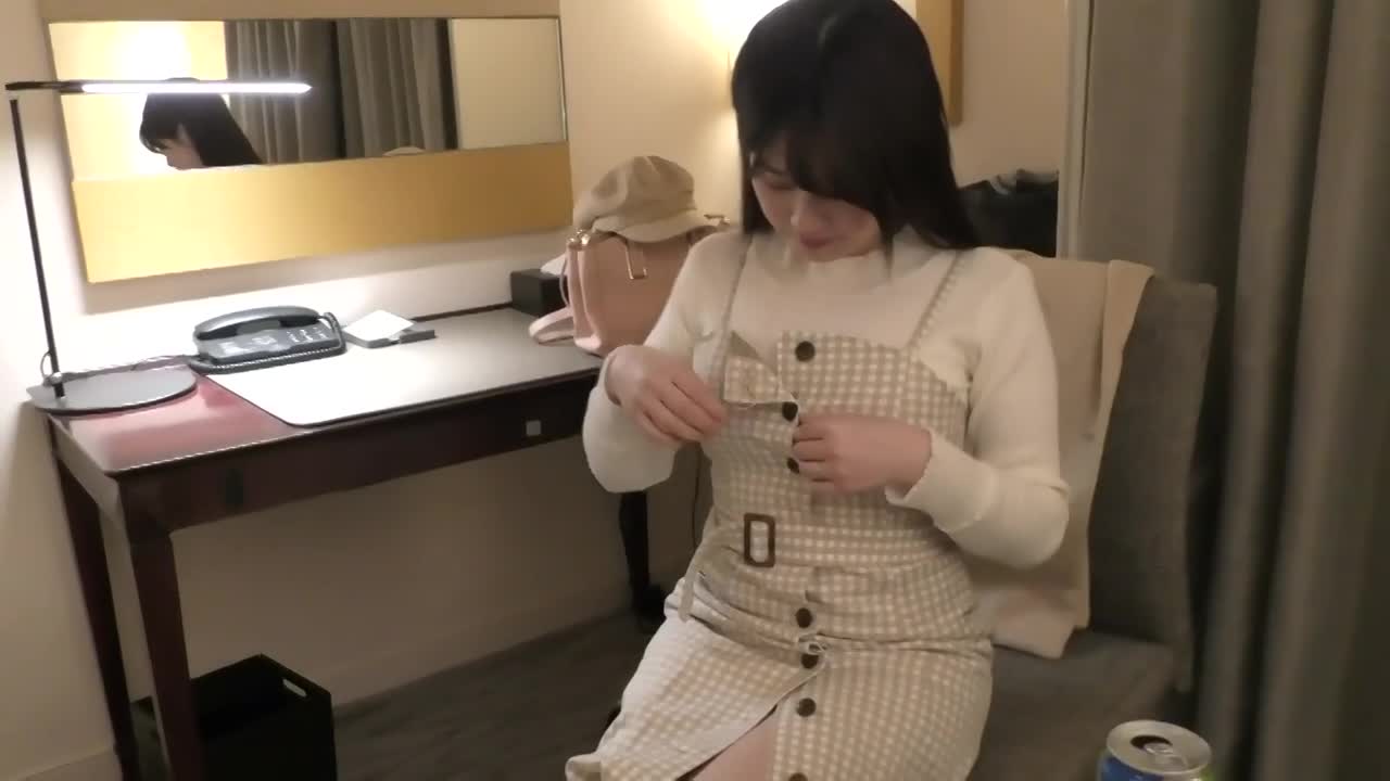 328HMDN-412 | 【稚嫩可愛】在交友網站上找尋男人的新婚人妻25歲（現役聲優！！）喝醉了就發瘋的豐滿身材，絕頂害羞表情。豐滿無毛小穴中大量播種的個人攝影動畫【性愛攝影】
 | 阿寶影音-成人影片,AV,JAV-專注精品‧長久經營