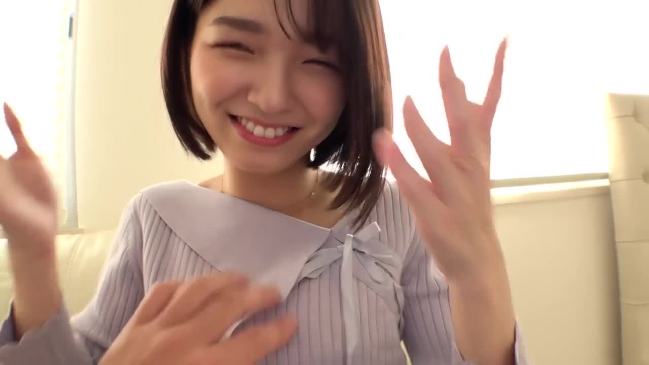 SIRO-4753 | 【第一次拍攝】【透明感出眾】【美麗的少女】清秀感溢出的外表和耀眼的笑容的美人JD。在男演員激烈的舉手投足中經歷了人生第一次的大量潮吹，漸漸地暴露出痴態..網上AV應徵→AV體驗攝影1720 すみれ | 阿寶影音-成人影片,AV,JAV-專注精品‧長久經營