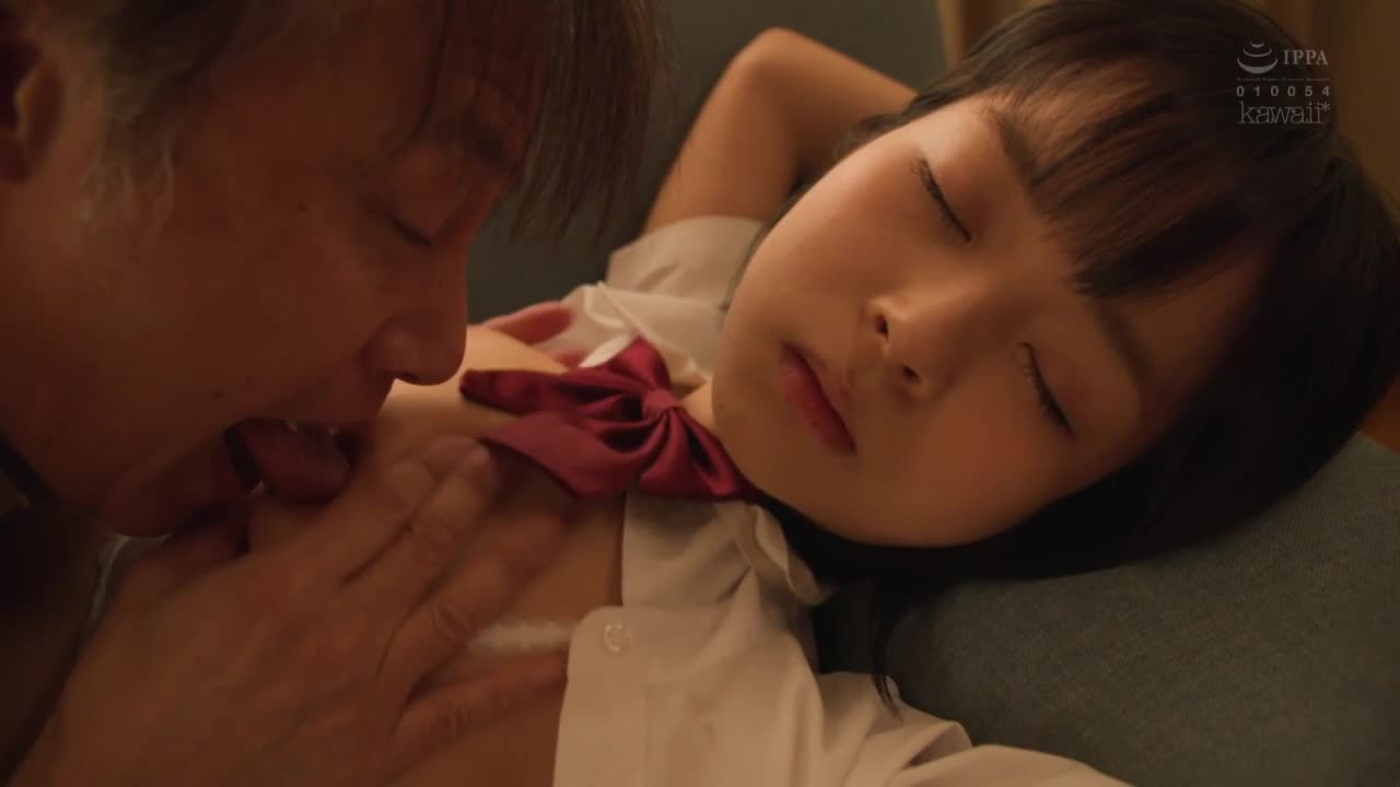 CAWD-333 | 「繼父的目的是我這個女學生…」 母親的再婚對象是噁心的偷拍魔… 日向夏 | 阿寶影音-成人影片,AV,JAV-專注精品‧長久經營