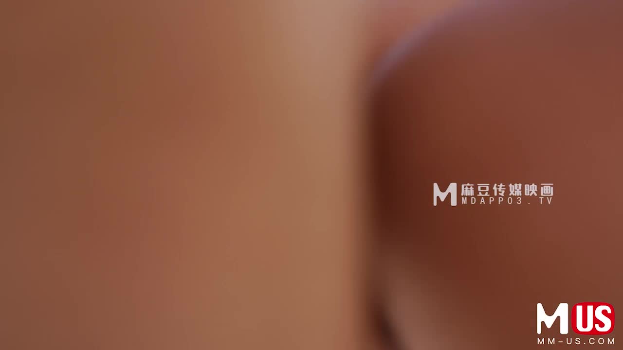 LAA0043 | 金髮尤物泳池性愛 | 阿寶影音-成人影片,AV,JAV-專注精品‧長久經營