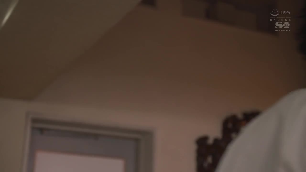 SSIS-393 | 超過慾求不滿極限的人妻在打工的男士美容店裡偷偷要求本番 奥田咲 | 阿寶影音-成人影片,AV,JAV-專注精品‧長久經營