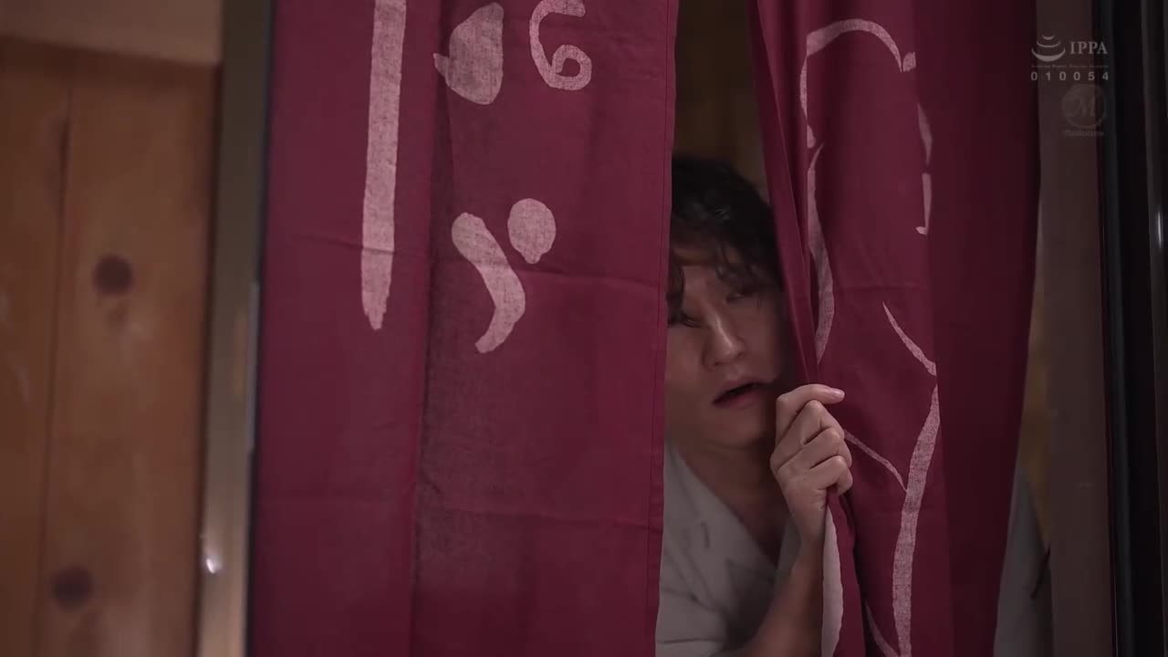 JUQ-166 | 嘴巴裂了都不能和妻子說，竟然對岳母播種了…～在兩天一夜的溫泉旅行裡不停埋頭中出的我 日下部加奈 | 阿寶影音-成人影片,AV,JAV-專注精品‧長久經營