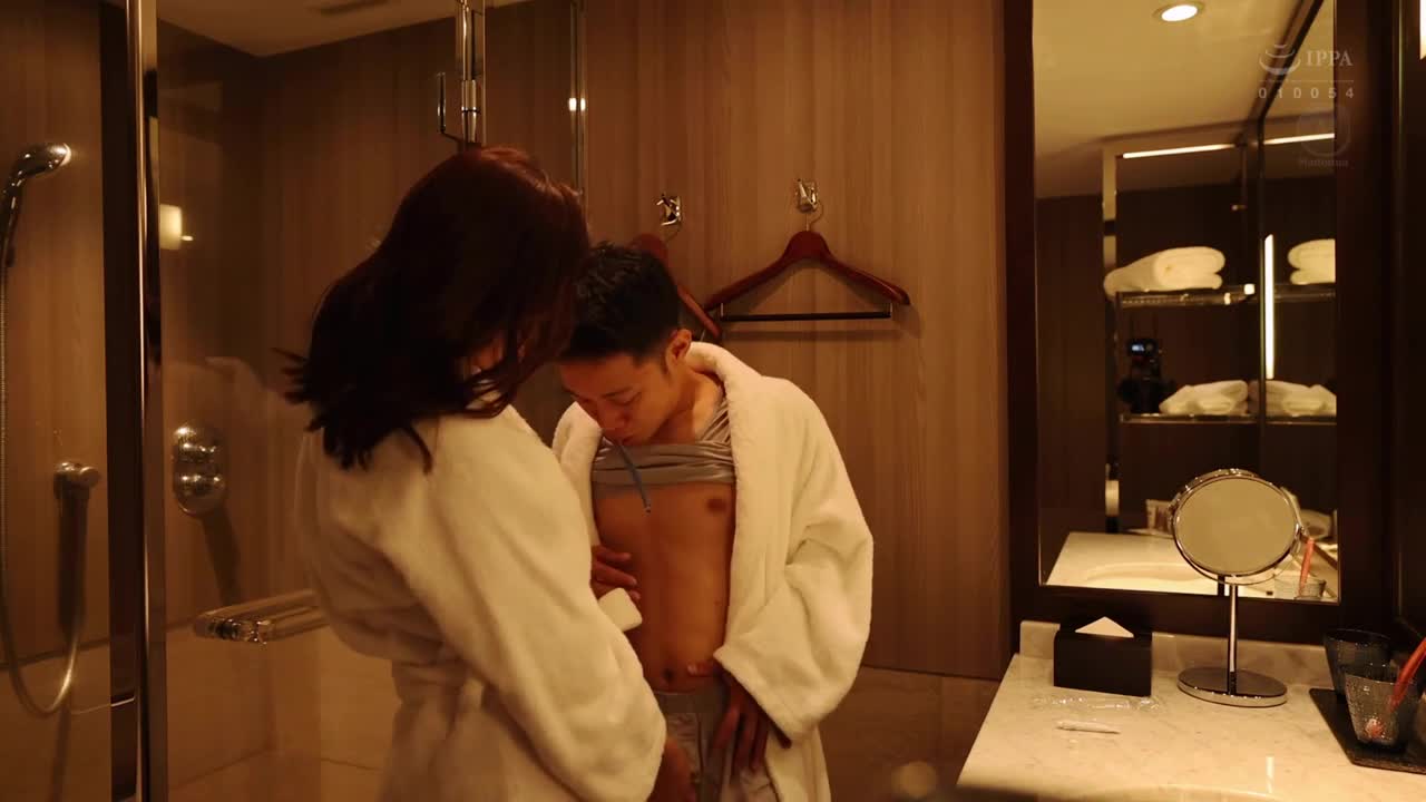 ACHJ-004 | 其名為「大色女」爆裂誕生。今晚不讓你睡…和極讚人妻的過夜中出客房。被超人氣專屬「木下凜凜子」廿四小時一直玩弄。 木下凛凛子 | 阿寶影音-成人影片,AV,JAV-專注精品‧長久經營