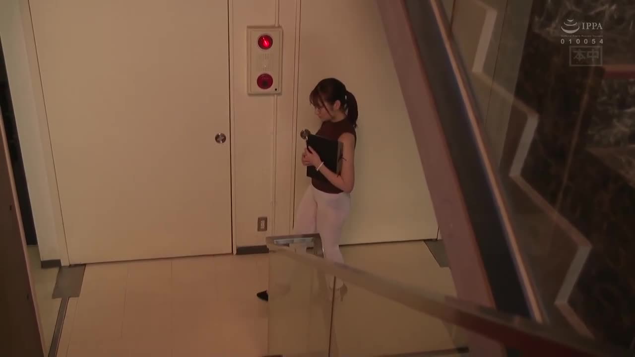 HMN-359 | 平常樸素戴眼鏡的女老師 當她穿著透明大屁股內褲的時候，代表今天可以中出她。 末廣純 | 阿寶影音-成人影片,AV,JAV-專注精品‧長久經營