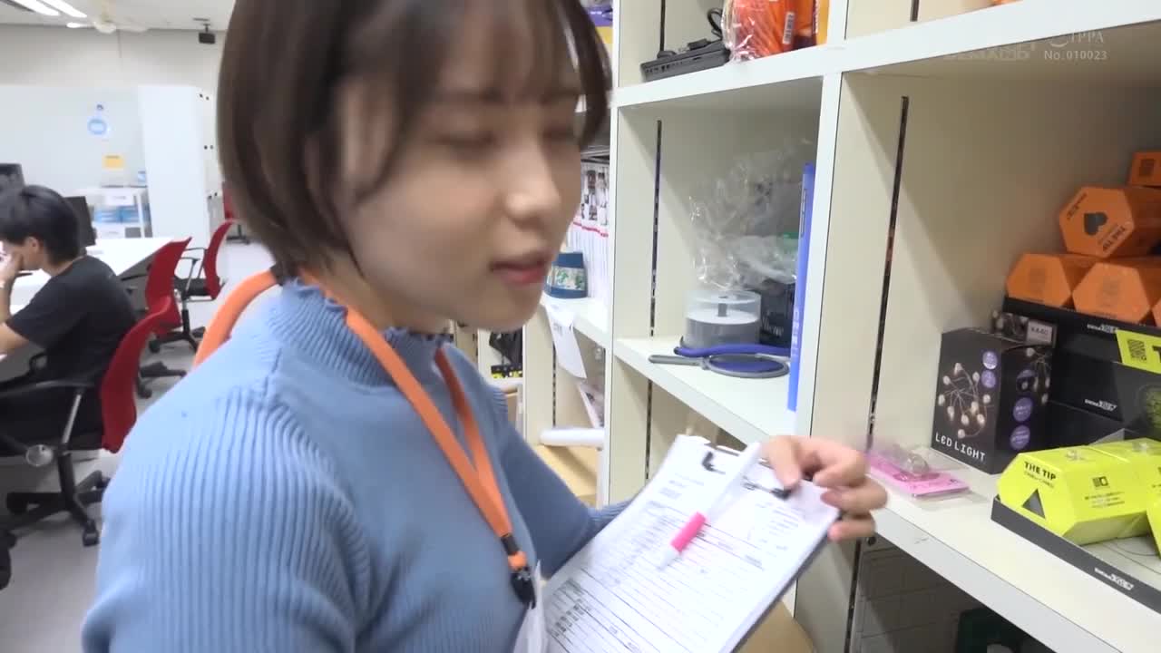 SDJS-189 | 雖然害羞但超好色到不得了 短髮又可愛入社第2年周邊商品事業部 柴崎春AV出演（出道）！ | 阿寶影音-成人影片,AV,JAV-專注精品‧長久經營