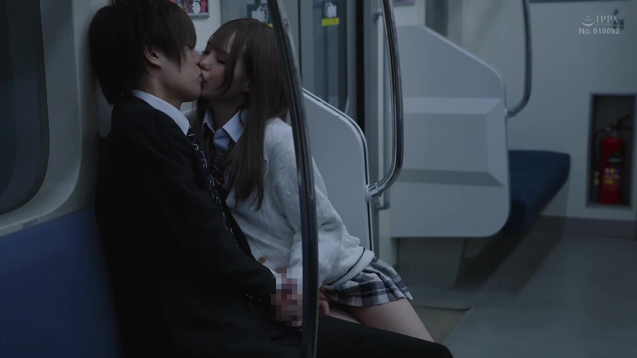 MOON-003 | 最終接吻電車 在沒有其他人的車廂單獨2人，和美少女數次KISS×KISS×KISS 松本一香 | 阿寶影音-成人影片,AV,JAV-專注精品‧長久經營
