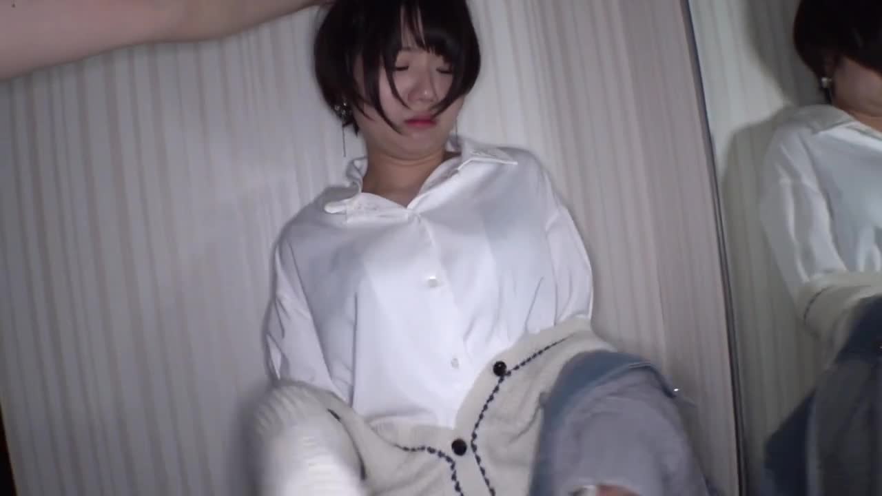 MAAN-878 | 騎在身上差點喘不過氣.即使討厭也脫掉衣服去撫摸身體.口水充分濕潤.昏迷也不停止的插入.復仇色情.日奈 | 阿寶影音-成人影片,AV,JAV-專注精品‧長久經營